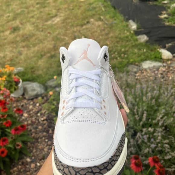 Nike Air Jordan 3 Retro Dark Mocha “Neapolitan” size 9 in women. Dead-stock - Picture 3 of 4